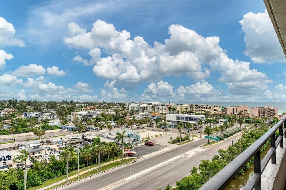 Anchorage Resort Top Floor 2 Bedroom Condo with Gulf Views 2 Condo