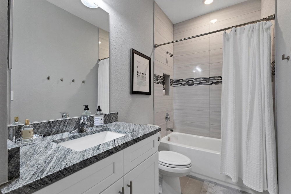 25499 Doredo Drive
