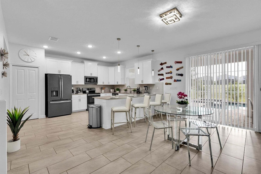 Championsgate Resort 6 Bedroom Private Pool Home 6 Home