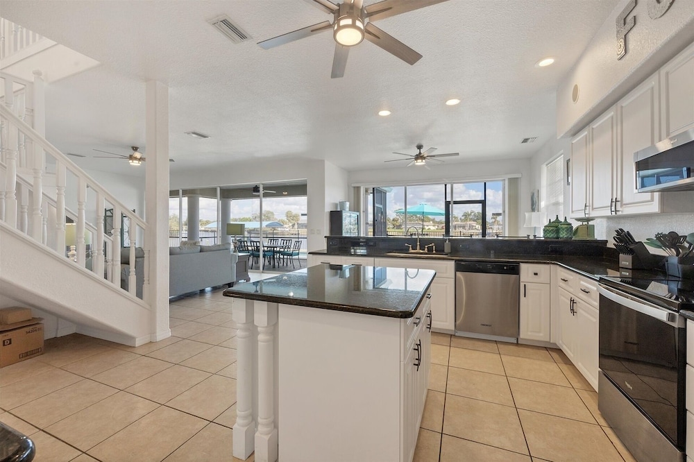 Port Charlotte 4 Bedroom Pool Vacation Home on Canal 4 Home