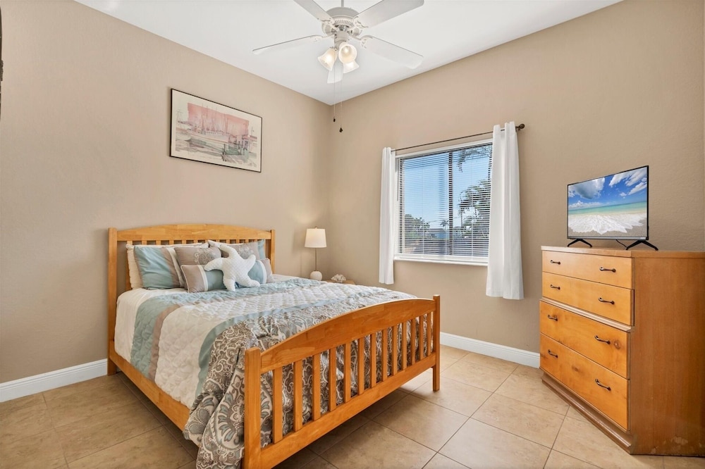 Cape Coral 4 Bedroom Private Pool Home 4 Home