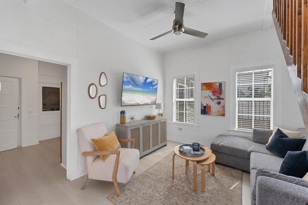 Downtown Historic Punta Gorda Loft W Incredible Outdoor Space 1 Bedroom Apts