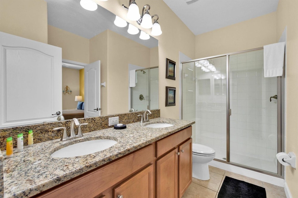 Championsgate Resort 8 Bedroom Pool Home w Theater Room 8 Home