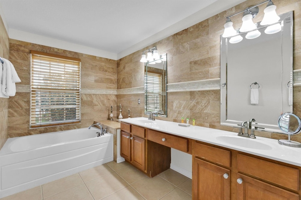 Windsor Hills Resort 6 Bedroom Private Pool+Spa Home 6 Home