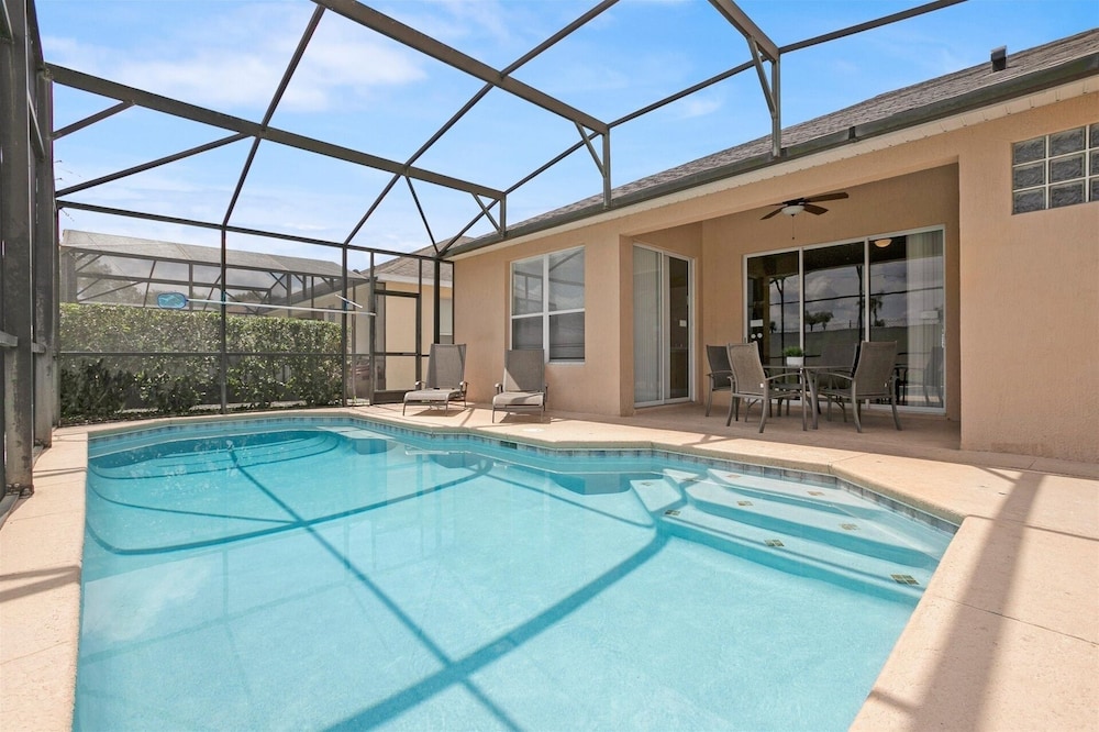 Windsor Palms Resort 4 Bedroom Pool+Spa Home 4 Home