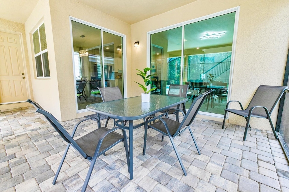 Solara Resort 7 Bedroom Home with Pool+Spa 7 Home