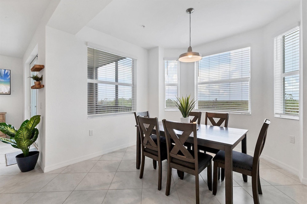 14131 Heritage Landing Blvd. #833
