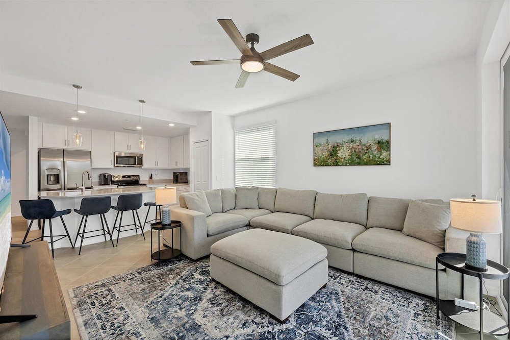 14191 Heritage Landing Blvd #1211