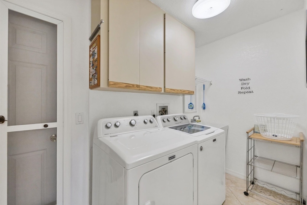 Punta Gorda Isles 3 Bedroom Private Pool+Spa Home on Canal 3 Home