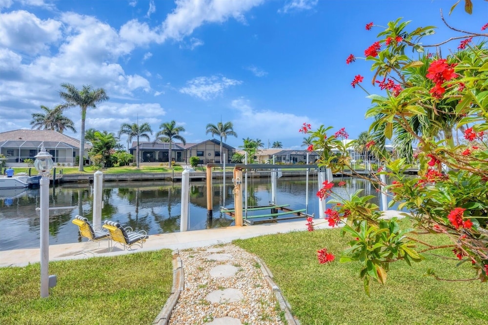 Punta Gorda Isles 3-Bedroom Canal-front Pool Home with Dock 3 Home
