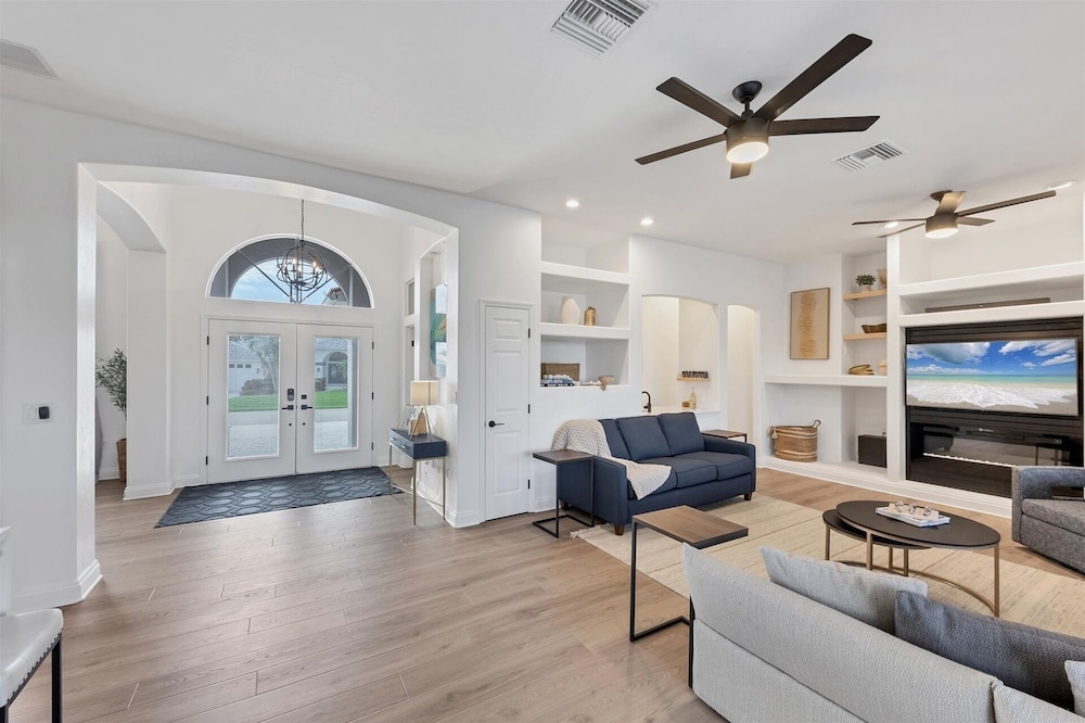 Punta Gorda 3-Bedroom Canalfront Vacation Home with Dock 3 Home