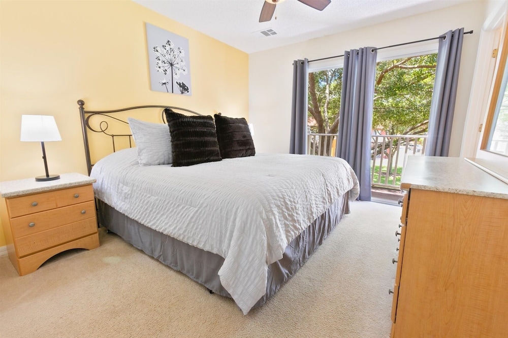 Emerald Island Resort 3 Bedroom Townhome Close to Disney! 3 Townhouse