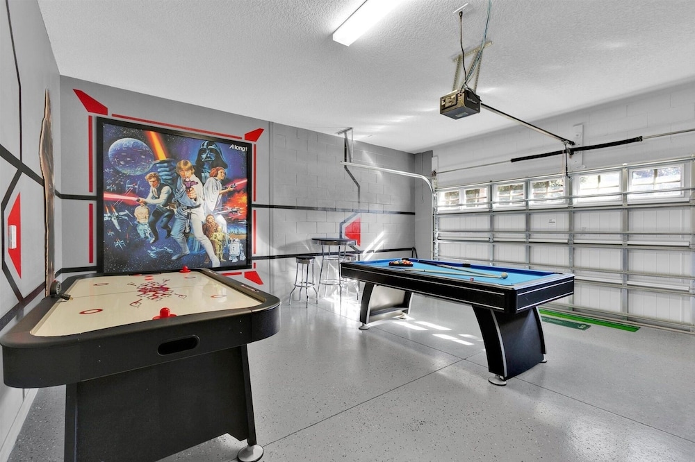 Windsor Westside Resort 6 Bedroom Home with Game Room 6 Home