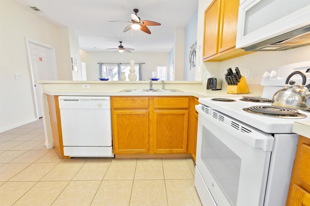 Emerald Island Resort 3 Bedroom Townhome Close to Disney! 3 Townhouse