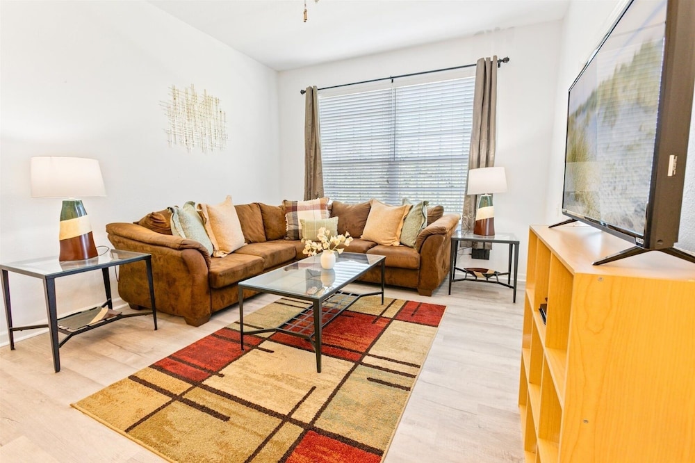 Windsor Palms Resort 2nd Floor 3-bedroom Condo 3 Condo