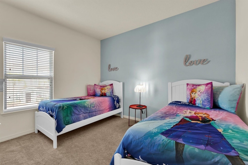 West Lucaya Village 4 Bedroom Townhome 4 Townhouse