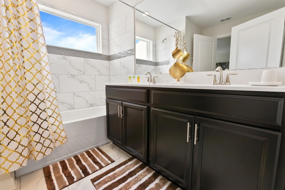 Championsgate Resort 4 Bedroom Townhome with Pool 4 Townhouse