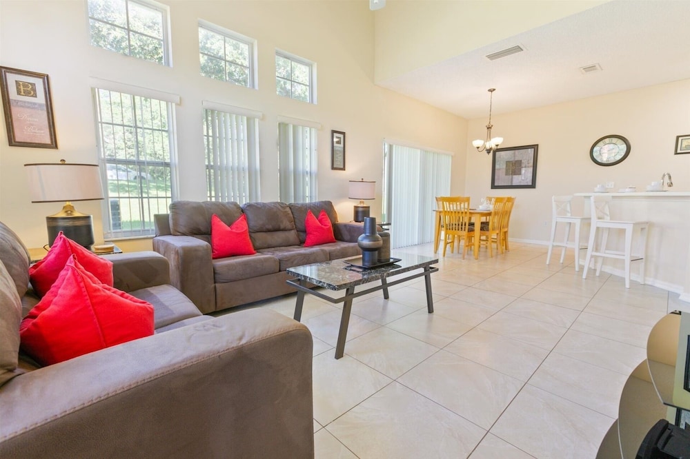 Emerald Island Resort 4 Bedroom Townhome Close to Disney! 4 Townhouse