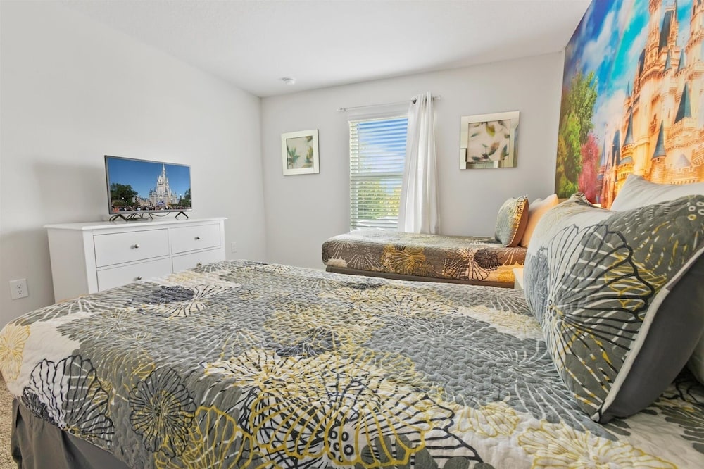 Championsgate Resort 4 Bedroom Townhome with Pool 4 Townhouse