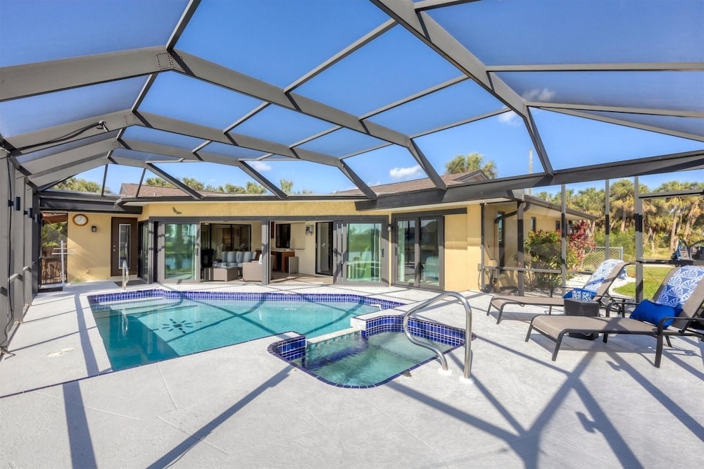 Port Charlotte 3 Bedroom Pool+Spa Vacation Home on Canal 3 Home