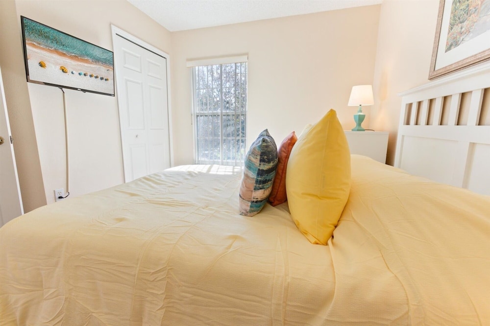 Emerald Island Resort 4 Bedroom Townhome Close to Disney! 4 Townhouse