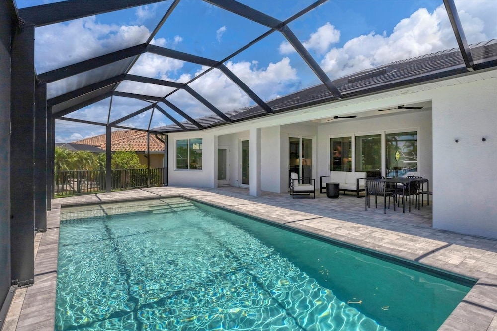 Punta Gorda 3-Bedroom Canalfront Vacation Home with Pool 3 Home