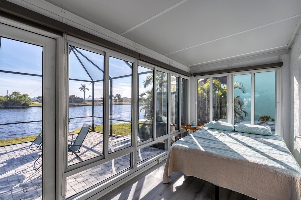 South Gulf Cove 2 Bedroom Canal Pool Home 2 Home