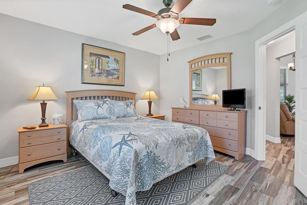 Deep Creek 3 Bedroom Private Pool and Spa Home 3 Home