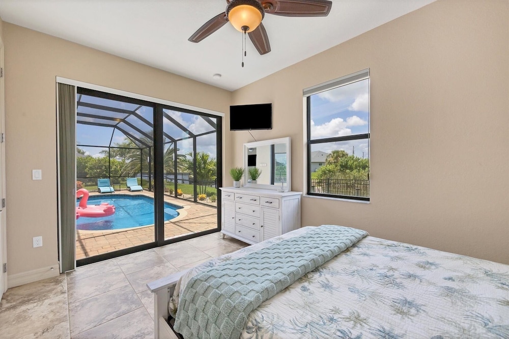 South Gulf Cove 3 Bedroom Canal Pool Home 3 Home