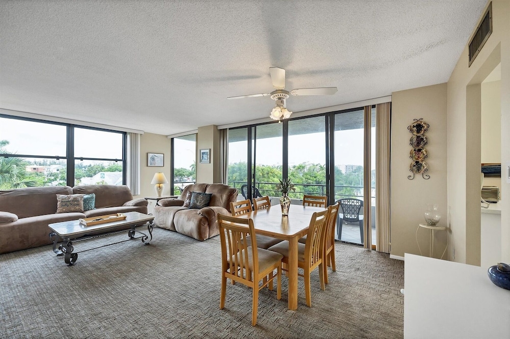 Anchorage Resort 3rd Floor 2 Bedroom Condo South/West Balconies 2 Condo