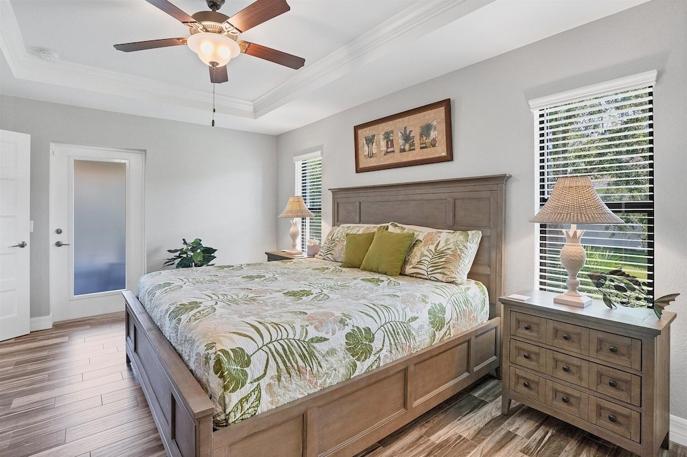 Deep Creek 3 Bedroom Private Pool and Spa Home 3 Home