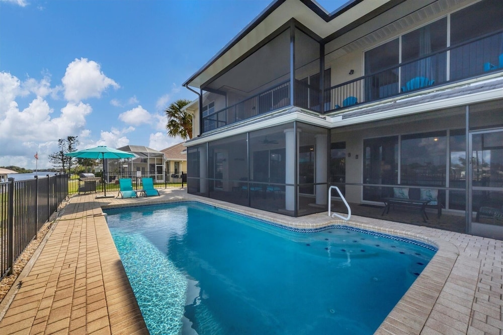 Port Charlotte 4 Bedroom Pool Vacation Home on Canal 4 Home