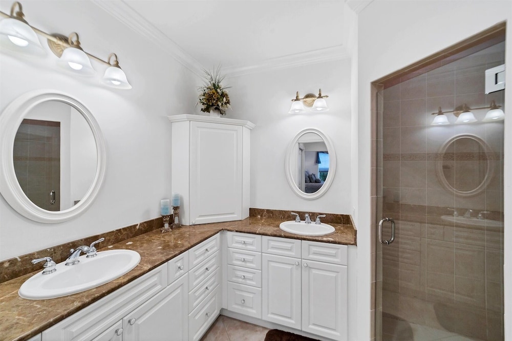 Punta Gorda 3-Bedroom Canalfront Vacation Condo with Dock 3 Condo