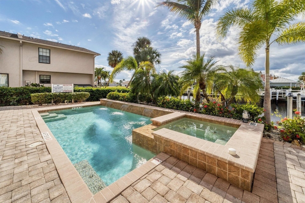 Punta Gorda 3-Bedroom Canalfront Vacation Condo with Dock 3 Condo