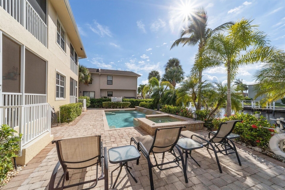 Punta Gorda 3-Bedroom Canalfront Vacation Condo with Dock 3 Condo
