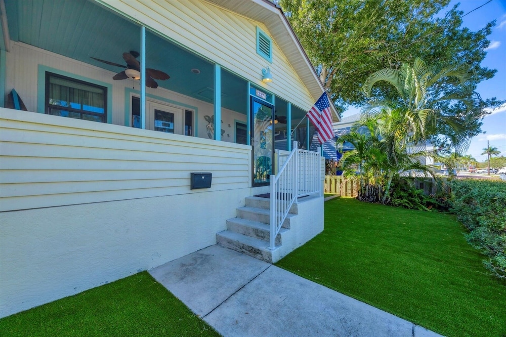 Punta Gorda Isles 2 Bedroom Private Home 2 Home