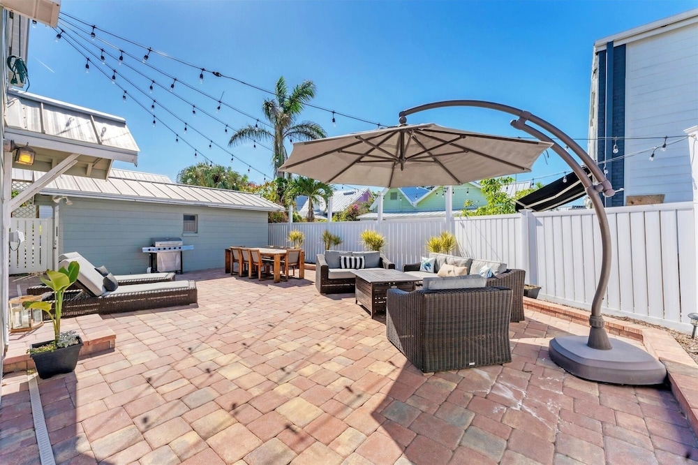 Downtown Historic Punta Gorda Loft W Incredible Outdoor Space 1 Bedroom Apts