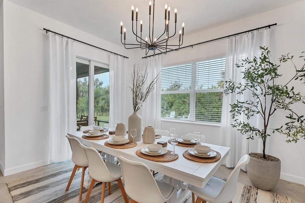 South Gulf Cove 3 Bedroom Private Home with Hot Tub 3 Home