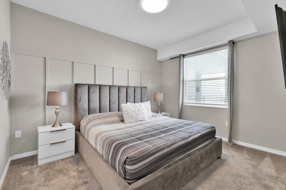 Storey Lake Resort 2 Bedroom Condo with Private Balcony 2 Condo