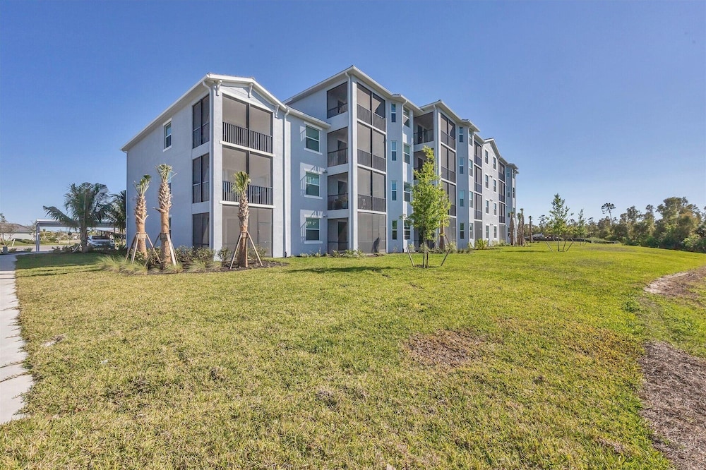 14191 Heritage Landing Blvd #1211