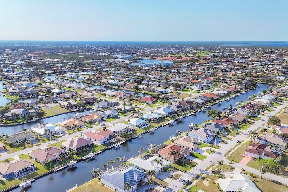Punta Gorda Isles 3-Bedroom Canal-front Pool Home with Dock 3 Home