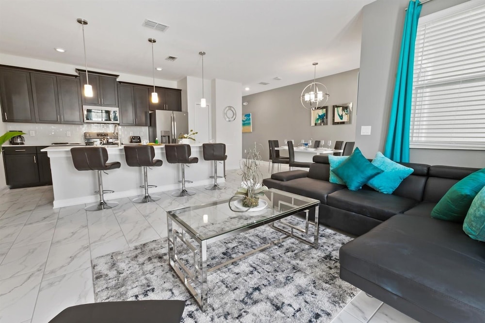 Championsgate Resort 4 Bedroom Townhome with Pool 4 Townhouse