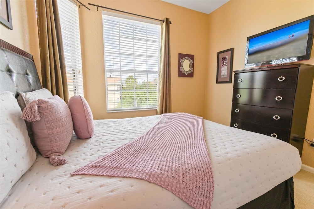 Windsor Hills Resort 3 Bedroom 4th Floor Condo with Resort Access 3 Condo