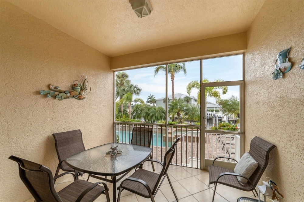 Punta Gorda 3-Bedroom Canalfront Vacation Condo with Dock 3 Condo