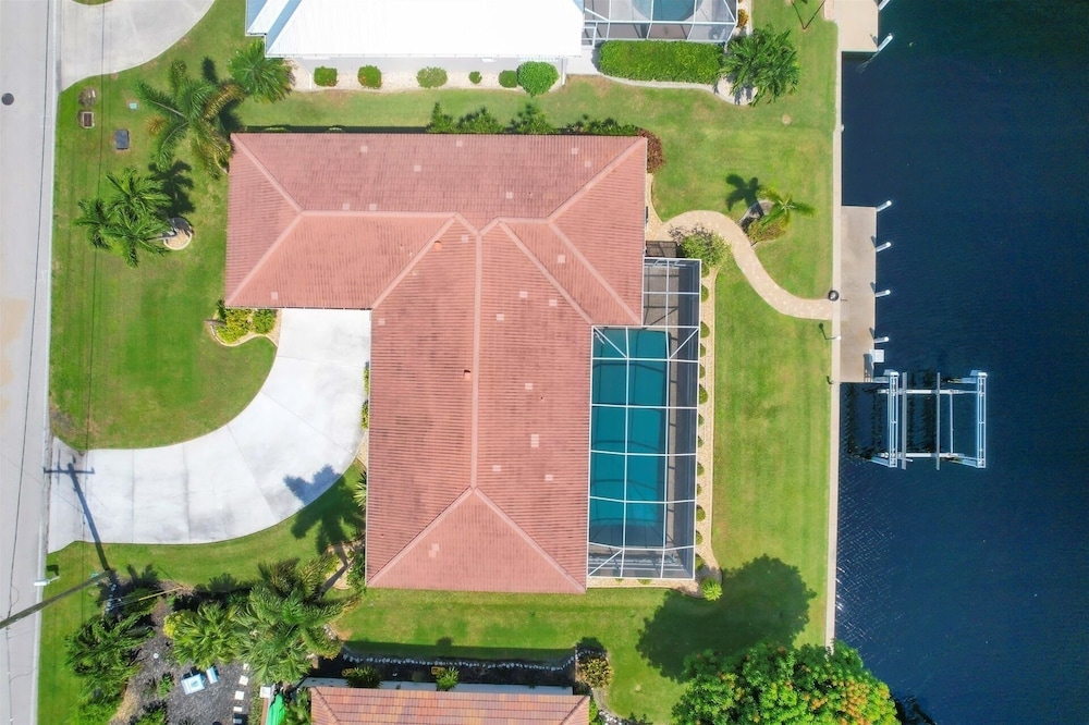 Punta Gorda Isles 3br Private Pool Home On Canal 3 Bedroom Home