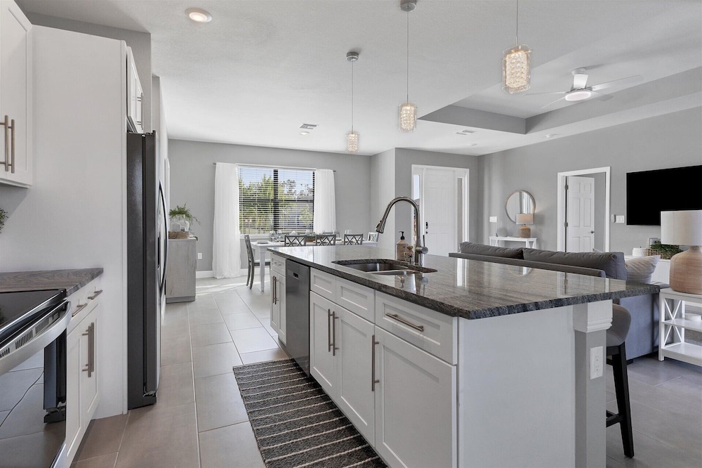 25499 Doredo Drive