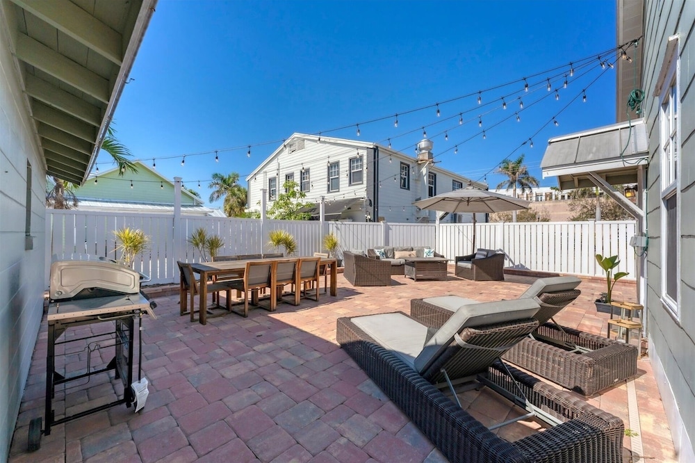 Downtown Historic Punta Gorda Loft W Incredible Outdoor Space 1 Bedroom Apts
