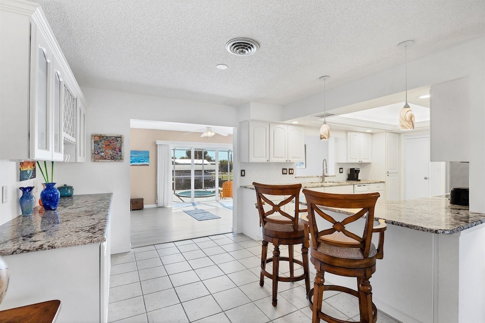 Harbor Heights Private Pool Vacation Home On Canal With Bbq And Dock 2 Bedroom Home