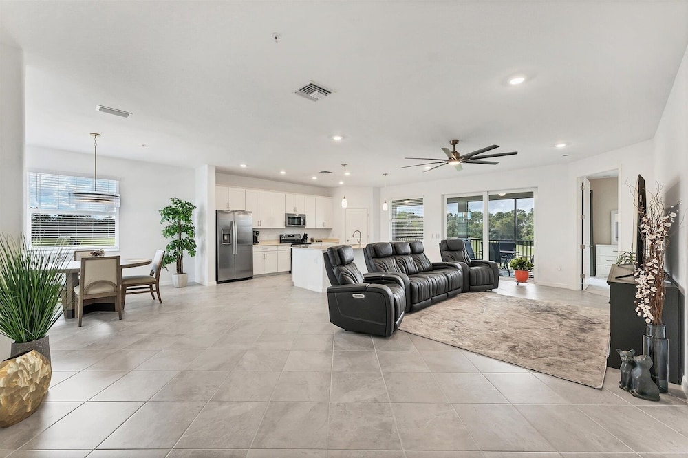 27-night Min 3 Bdrm 2nd Heritage Landing Social Transfer Included! 3 Bedroom Townhouse