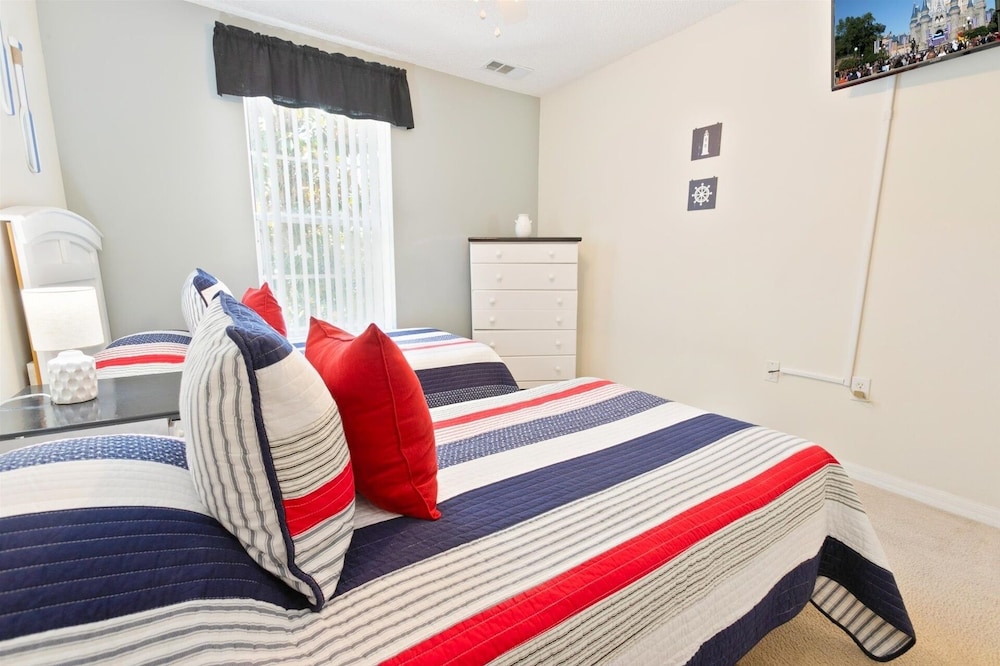 Emerald Island Resort 3 Bedroom Townhome Close to Disney! 3 Townhouse